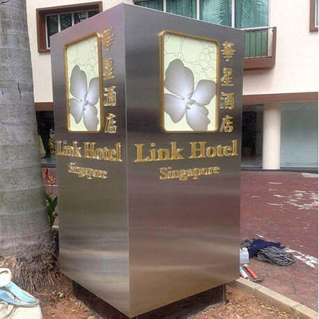 Gray Link Hotel Singapore Entrance Signage - Amico Technology International