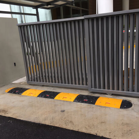Front Gate Rubber Speed Hump - Amico Technology International